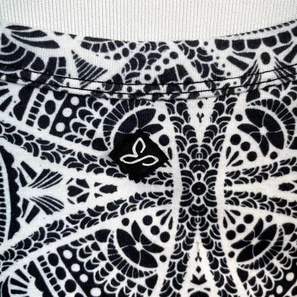 Prana Dress Small Black White Lexi Built in Bra Geometric Athletic A-Line Casual - Picture 8 of 13